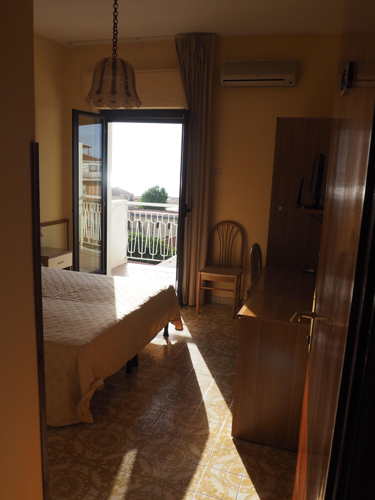 Hotel Virgilio โตรเปอา ภายนอก รูปภาพ