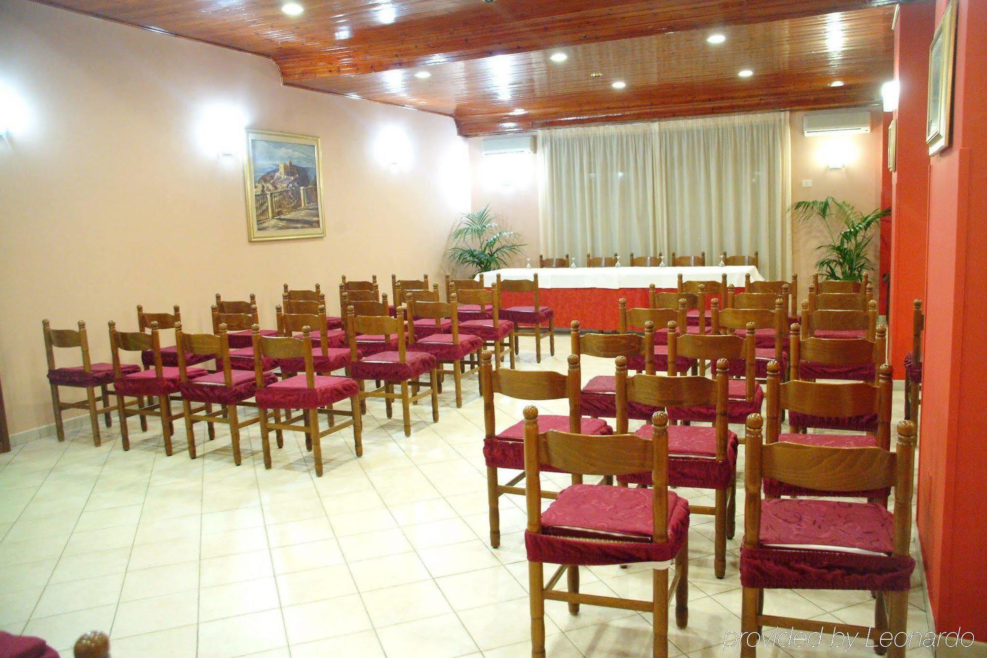 Hotel Virgilio โตรเปอา ธุรกิจ รูปภาพ