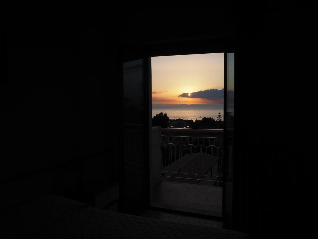 Hotel Virgilio โตรเปอา ภายนอก รูปภาพ